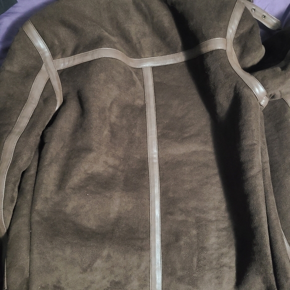 Brand new guess jacket - Picture 6 of 6